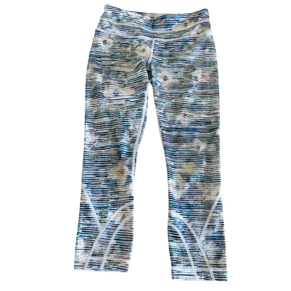 Lululemon Inspire Crop ll Leggings In Blurry Belle Print Ladies Size 4 - Picture 3 of 9
